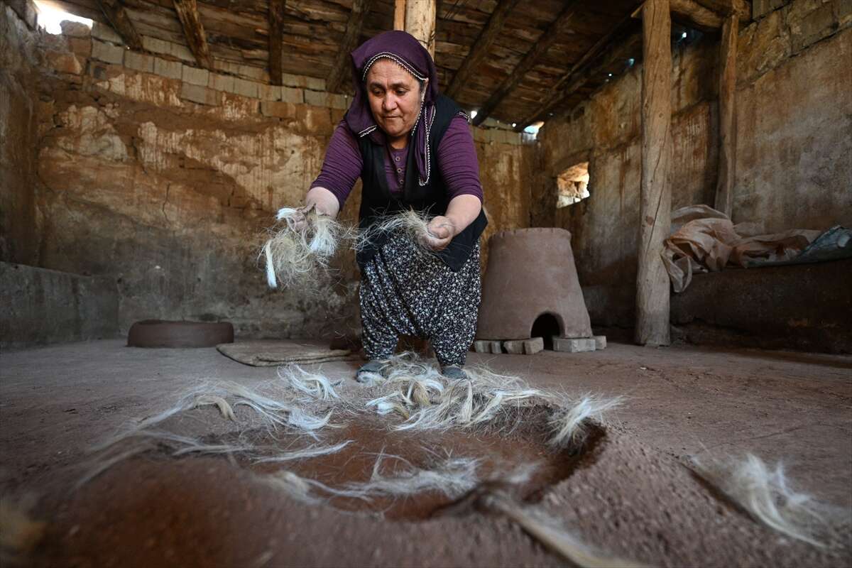 Nesilden nesile aktarılan gelenek! Tandırlar kadınların emeğiyle şekilleniyor 1